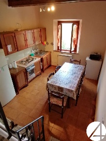 Foto Case indipendenti in fiumetto 98, Pietrasanta di 100 m² con 5 locali