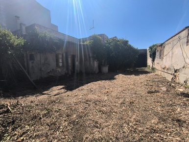 Foto Casa indipendente a Monserrato di 200 m² con 4 locali in vendita
