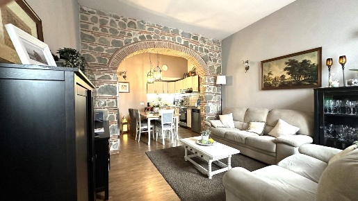 Foto Casa indipendente a Pistoia Ramini - Bargi di 260 m² con 5 locali