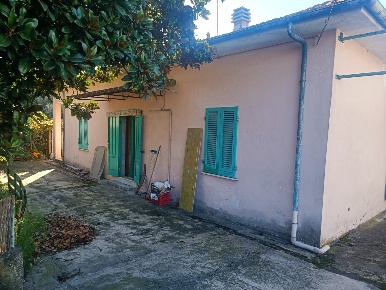 Foto Casa indipendente a Massa Bondano - Partaccia di 137 m² con 6 locali