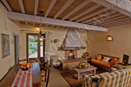 Foto Casa indipendente a Cetona Centro di 120 m² con 6 locali in vendita
