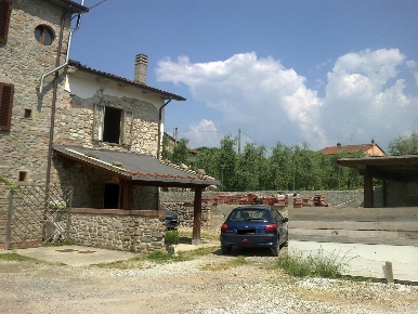 Foto Casa indipendente a Pistoia San Rocco di 185 m² con 4 locali