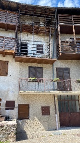 Foto Casa indipendente in Via Lago 19, Garniga Terme Garniga Nuova