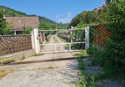 Foto Villa bifamiliare a Reano di 351 m² con 7 locali in vendita