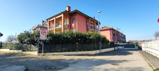 Foto Appartamento a La Loggia Centro di 87 m² con 3 locali in vendita