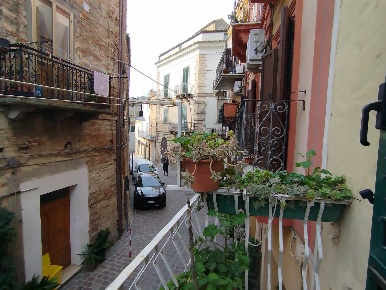 Foto Casa indipendente a Scerni Centro di 100 m² con 5 locali in vendita