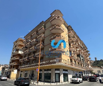 Foto Appartamento in VIA SENA 37, Maddaloni Centro di 100 m² con 3 locali