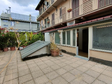 Foto Appartamento in via Cagliari 12, Torino Regio Parco di 150 m²