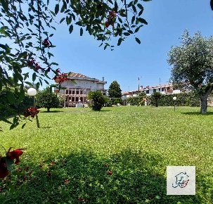Foto Villa unifamiliare a Anzio Villaggio Giornalisti - Poggio di 250 m²
