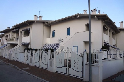 Foto Villa a schiera in Via Imola, Comacchio in vendita