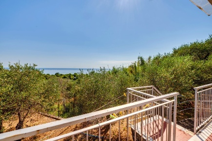 Foto Villa singola in Via Tedisio 133, Lavagna Centro di 70 m² con 7 locali