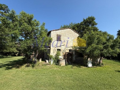 Foto Villa singola a Cesena San Vittore di 360 m² con 5 locali in vendita