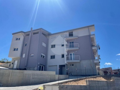 Foto Appartamento in Via Ciro Menotti, Acri Centro di 60 m² con 3 locali
