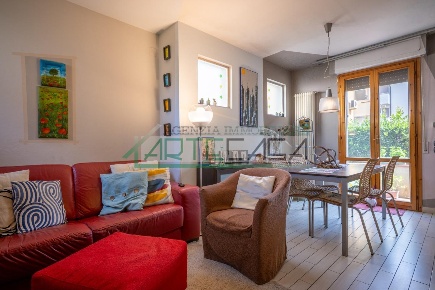 Foto Villa bifamiliare a Pisa Riglione - Oratoio di 100 m² con 5 locali