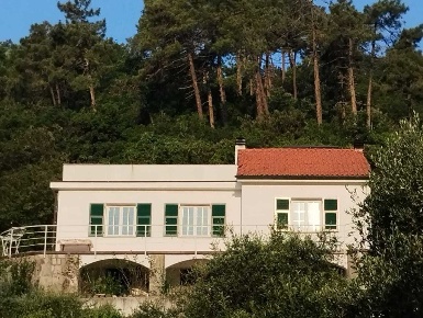 Foto Villa unifamiliare a Savona in vendita