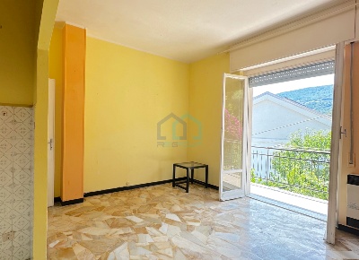 Foto Appartamento in Via alla Torre 36, Spotorno di 50 m² con 2 locali