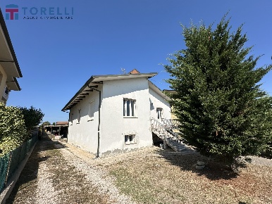Foto Casa indipendente a Cesenatico di 210 m² con 5 locali in vendita