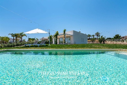 Foto Villa unifamiliare in Contrada Capitolo, Monopoli Capitolo di 142 m²