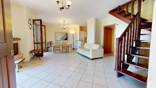 Foto Villa a schiera in Strada della Santocchia 7, Magione in vendita