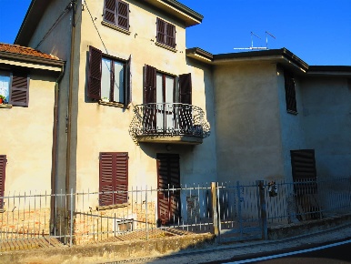 Foto Appartamento a Gragnano Trebbiense Centro di 90 m² con 3 locali