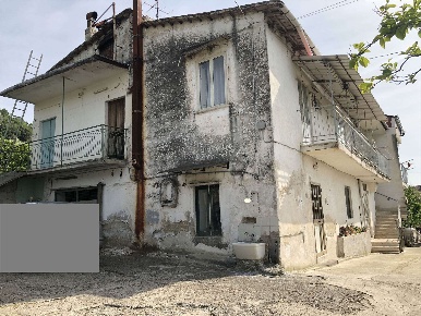 Foto Case semi ndipendenti a Giffoni Valle Piana di 170 m² con 3 locali