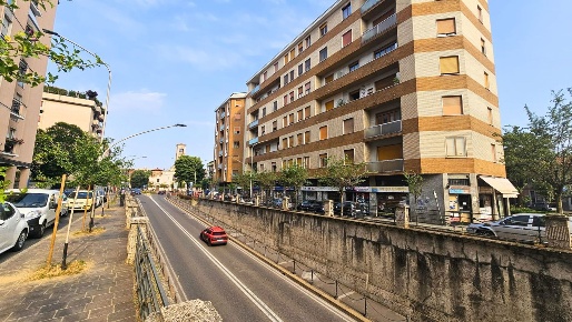 Foto Appartamento in Via Armando Diaz 2, Saronno di 80 m² con 2 locali
