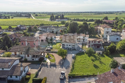 Foto Villa bifamiliare in Via Pertini 12/B, Portogruaro Giussago di 130 m²