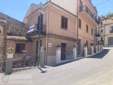 Foto Casa indipendente in Piazza Della Vittoria, Cammarata di 235 m²