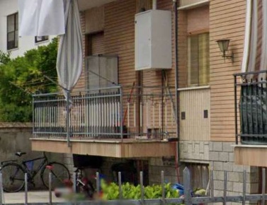 Foto Appartamento in Via Dionigi Motta, Quargnento di 97 m² con 6 locali
