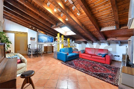 Foto Appartamento in via Marco Polo 31, Seregno Santa Valeria di 130 m²