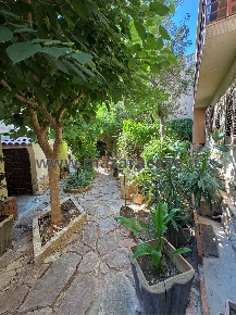 Foto Appartamento a Mazara del Vallo di 210 m² con 8 locali in vendita