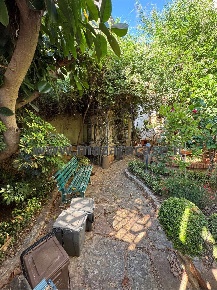 Foto Appartamento a Mazara del Vallo di 210 m² con 8 locali in vendita