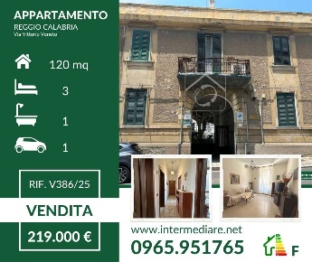 Foto Appartamento a Reggio di Calabria di 120 m² con 4 locali in vendita