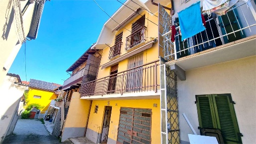 Foto Appartamento in Vicolo Passone 6, Gassino Torinese di 114 m²