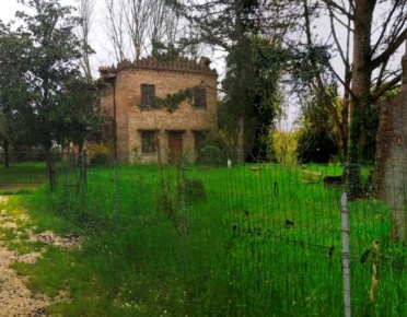 Foto Case indipendenti in Via Provinciale, Voghiera Centro di 238 m²