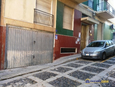 Foto Box in via San Martino, Pachino Centro di 170 m² in vendita