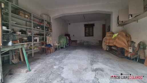 Foto Box a Poggibonsi Centro di 52 m² in vendita