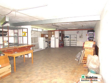 Foto Box in via Montagna dei Fiori, San Benedetto del Tronto di 86 m²