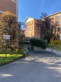 Foto Box in Via Zante, Milano in vendita