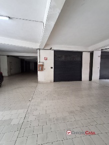 Foto Box in s.s 114 complesso top residence, Messina in vendita