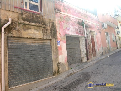 Foto Box in via C.Noto, Pachino Centro di 20 m² in vendita