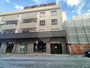 Foto Box in VIA XX SETTEMBRE, L'Aquila Villa Comunale di 15 m² con 1 locali
