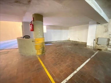 Foto Garage in VIA DEGLI ORTI ORICELLARI, Firenze in vendita