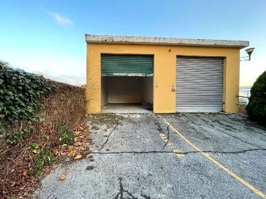 Foto Box in via domenico carli, Serra Riccò in vendita