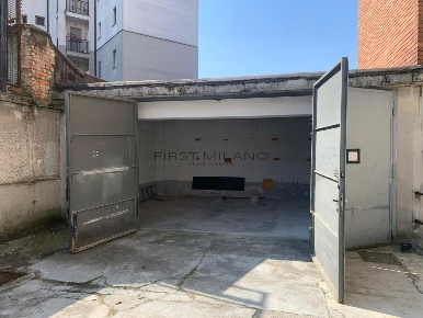 Foto Box in Via Monte Lungo 2, Milano in vendita