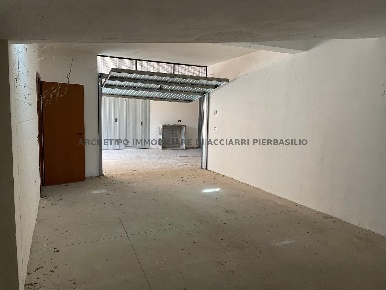 Foto Box in CONTRADA MAREZI, Massignano Centro di 40 m² con 1 locali