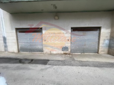 Foto Box in VIALE SCALA GRECA, Siracusa Scala Greca - Neapolis di 50 m²
