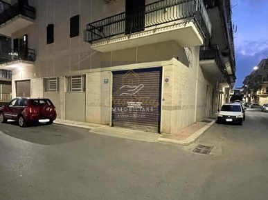 Foto Garage a Corato di 370 m² in vendita