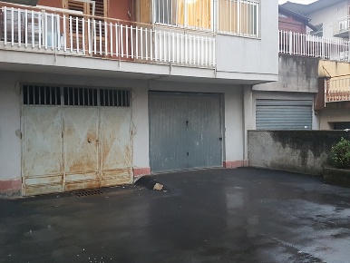 Foto Garage a Aci Sant'Antonio Santa Maria La Stella di 33 m² in vendita