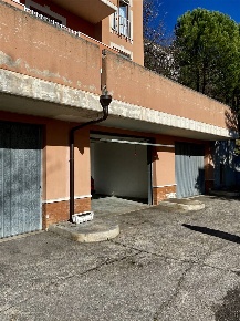 Foto Garage in Via San Camillo de Lellis, Chieti Chieti Città di 38 m²